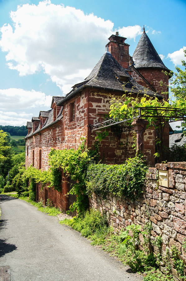 Collonge La Rouge : Images du village