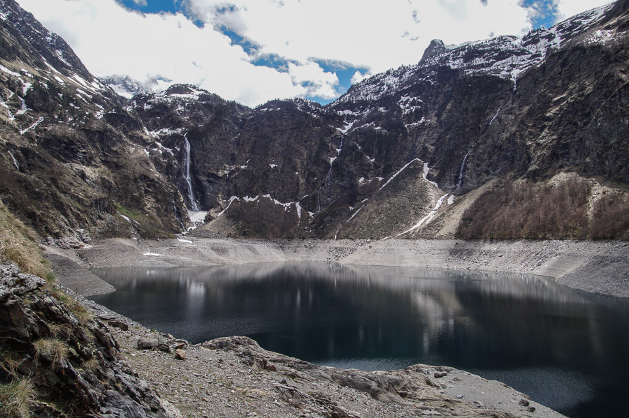 Sentier vers le lac D'Oo